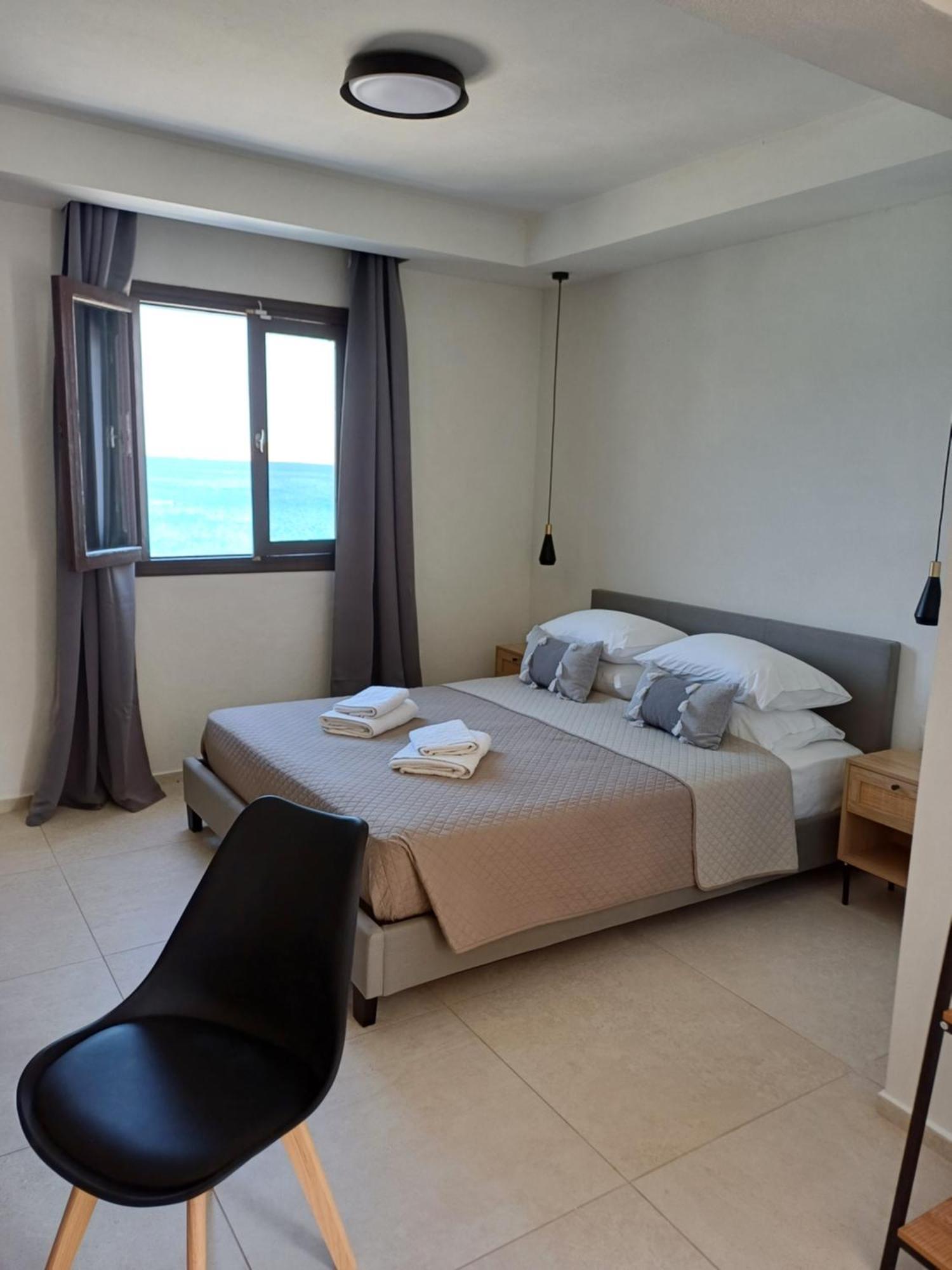 Oasis * Livadia (Tilos)